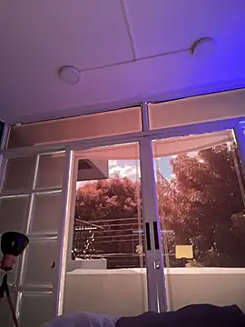 Beella1_ Webcam Show