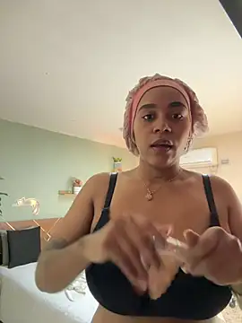 YariRose's Webcam Show