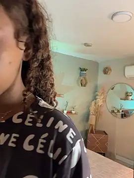 YariRose's Webcam Show