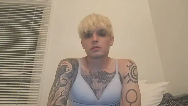 LexKitsune's Webcam Show