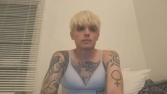 LexKitsune's Webcam Show