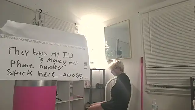 LexKitsune's Webcam Show