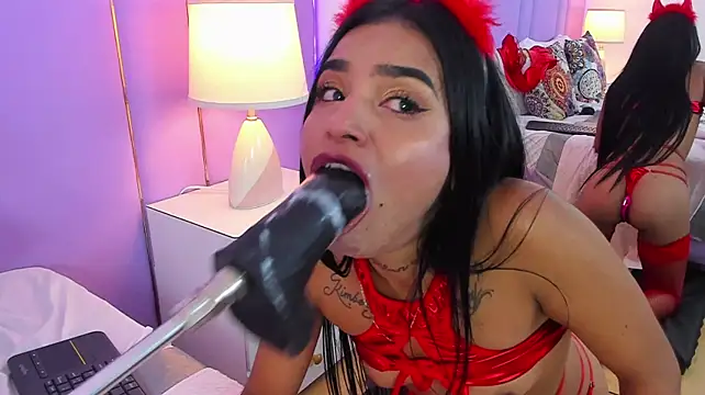 צ'אט XXX בשידור חי של Naomy_Torres