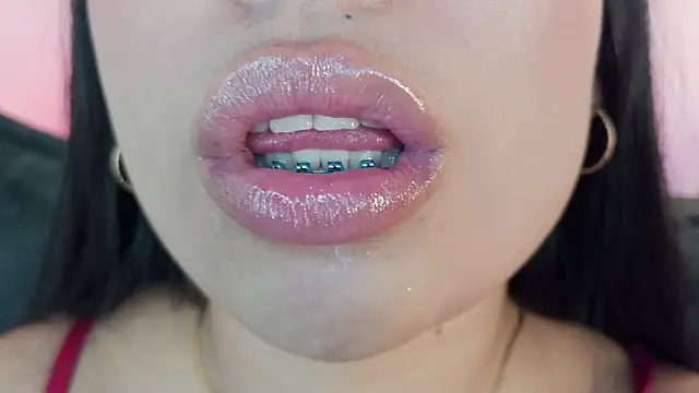 mia_roux1 现场XXX聊天