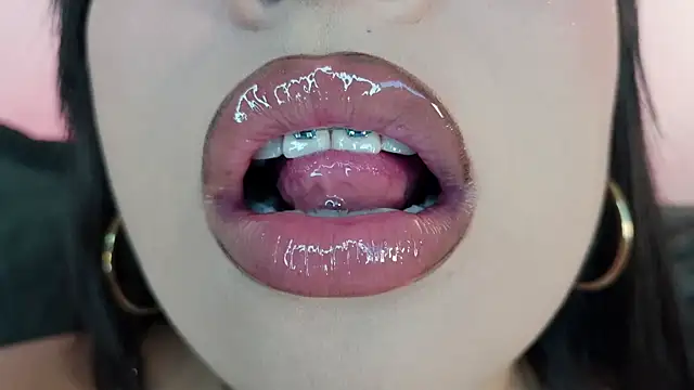 mia_roux1 라이브 XXX 채팅