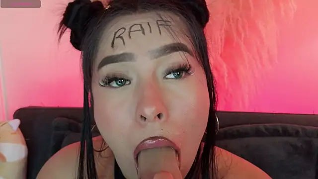 mia_roux1n Webbikameraesitys