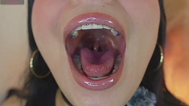 Živý XXX chat mia_roux1
