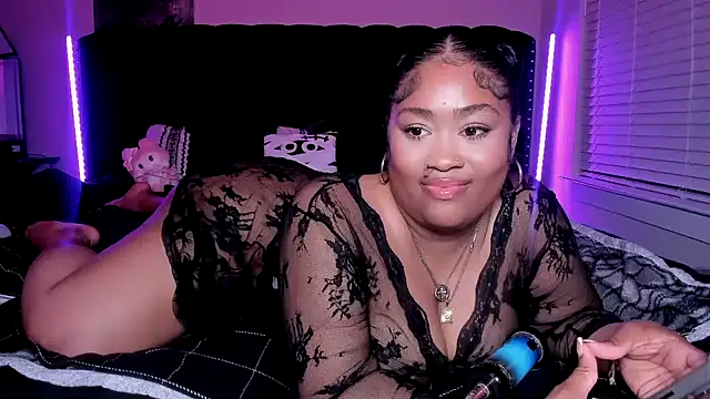 lovelyzylah webcam show