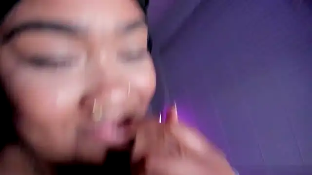 lovelyzylah Webcam show