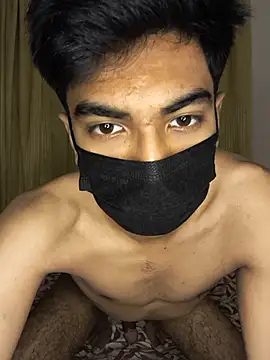 Вебкам-шоу Bloodyeyes69