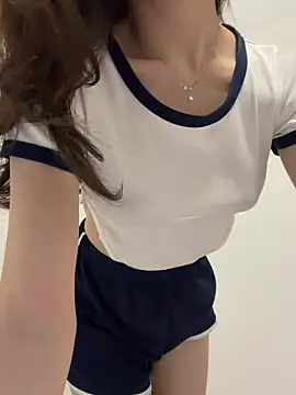 צ'אט XXX בשידור חי של meimei_x