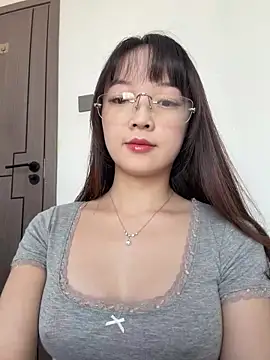 צ'אט XXX בשידור חי של meimei_x