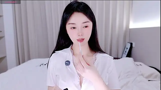 Xiaotaimei_666 网络视讯表演
