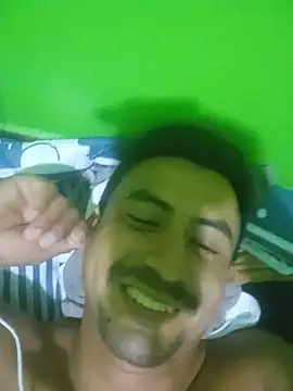 Rol17431Galindo's Live XXX Chat