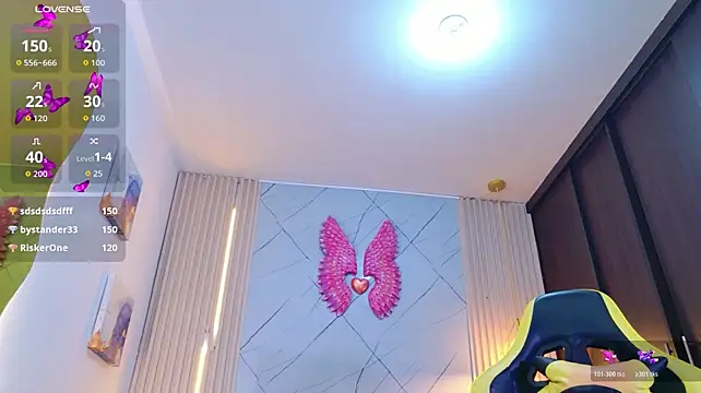 Sara_swift9's Live XXX Chat