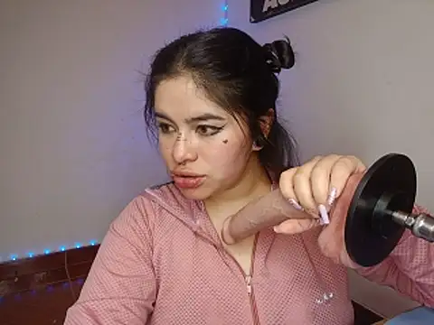 Chat XXX en directo de Magic_Alicee_