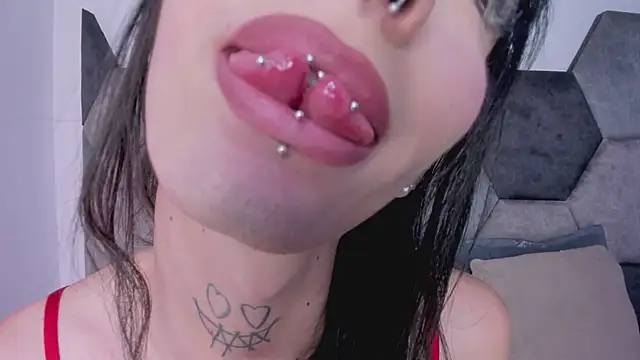 הופעת וובקאם של Cloy_Areo