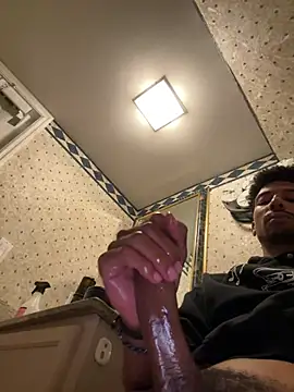 BigPrettyDick777 Webcamshow