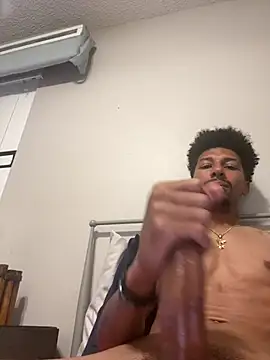 הופעת וובקאם של BigPrettyDick777