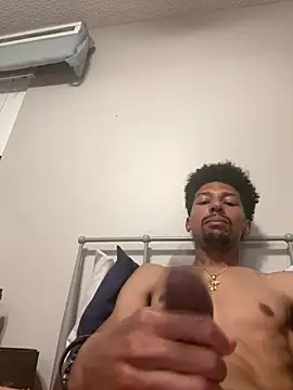 Show webcam de BigPrettyDick777