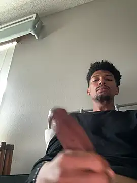 Show Webcam de BigPrettyDick777