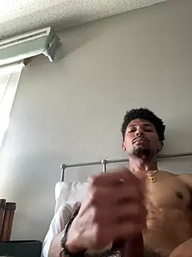 Show Webcam de BigPrettyDick777