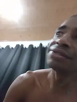 juniordotado87 Show in webcam