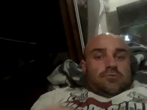 BulbasaurIsmettv Show in webcam