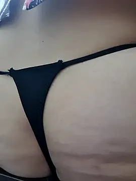 YennyeLa's Live XXX Chat