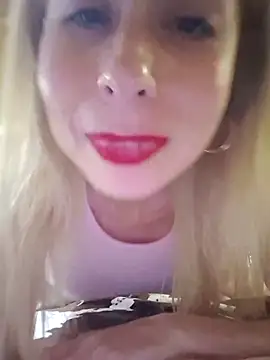 SelinaLovqx Webcam show