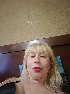 Show modela SelinaLovqx na web-kameri