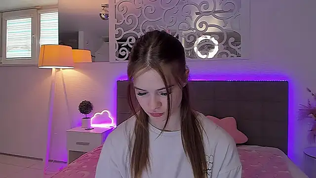 แชท XXX สดของ LuisaClover