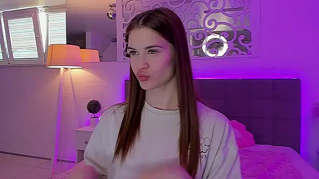 LuisaClover Live XXX-chat