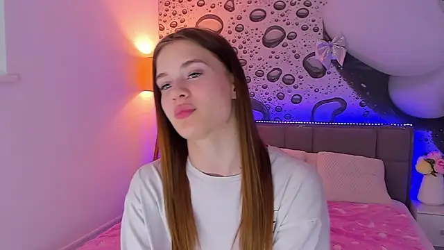 LuisaClovern Live XXX chat
