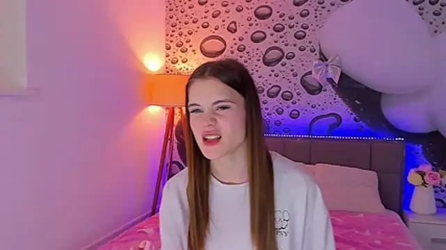 Вебкам-шоу LuisaClover