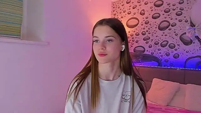 LuisaClover's Live XXX Chat