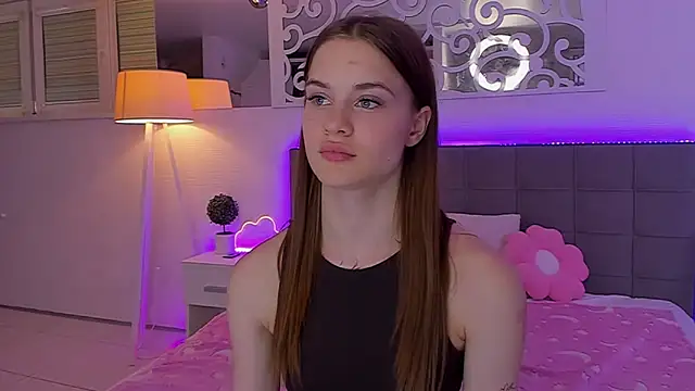 LuisaClover's Live XXX Chat