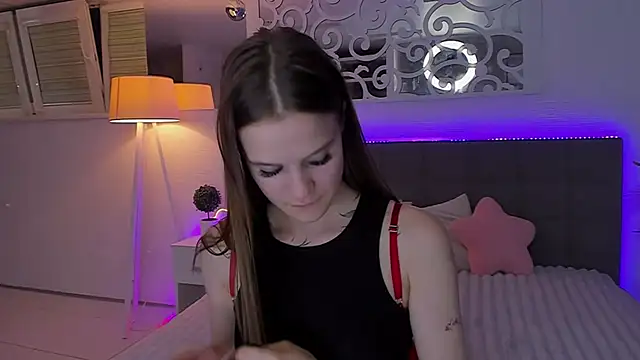 LuisaClover's Live XXX Chat