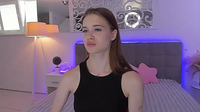 LuisaClover Chat XXX in diretta