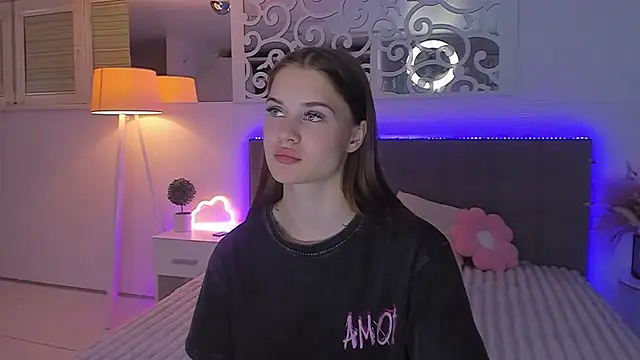 LuisaClover 라이브 XXX 채팅