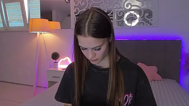 LuisaClover's Live XXX Chat