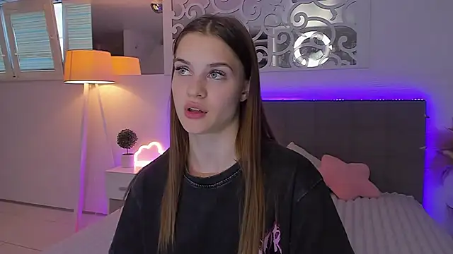 Czat XXX na żywo – LuisaClover