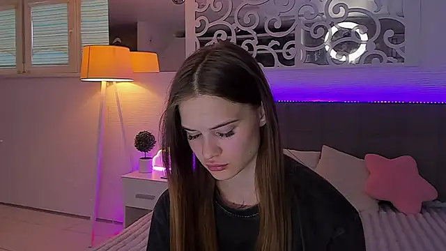 LuisaClover – Naživo XXX chat