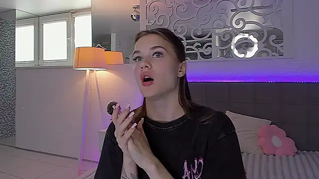 Czat XXX na żywo – LuisaClover