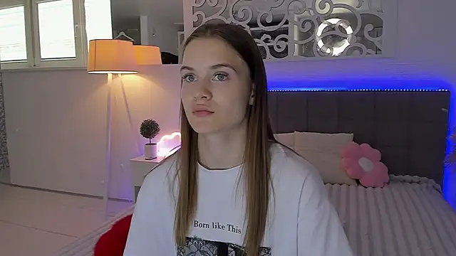 LuisaClover 라이브 XXX 채팅