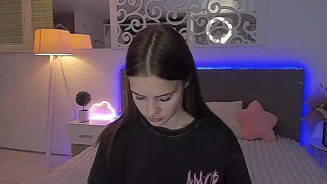 Czat XXX na żywo – LuisaClover