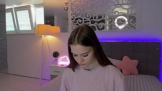 LuisaClover লাইভ XXX চ্যাট