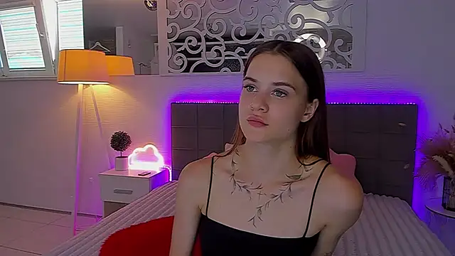 LuisaClover 现场XXX聊天