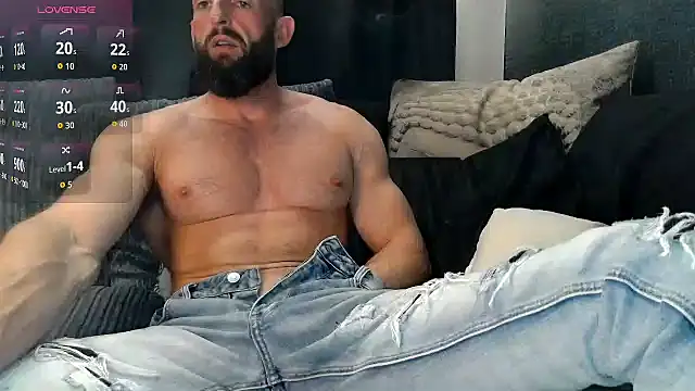 Masked_Bull38_Uk Pertunjukan Webcam