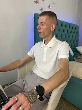 Show modela Cristian__Dior na web-kameri